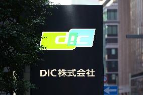DIC Corporation signage and logos